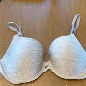 Victoria’s Secret Bra - Size 38C